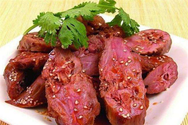 绝味鸭脖和绝一味鸭脖有什么区别