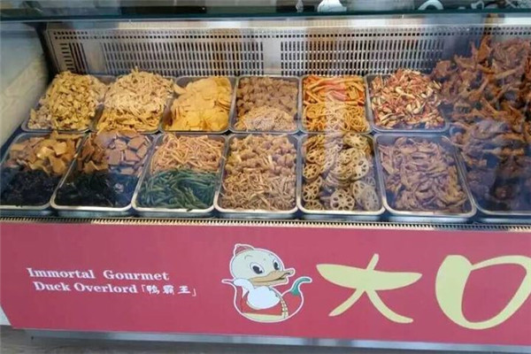 大口味鸭霸王和绝味哪个好吃