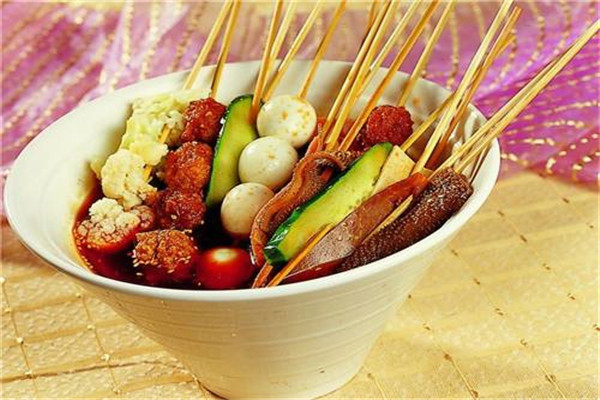 池奶奶麻辣串加盟多少钱