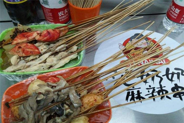 沈阳池奶奶麻辣串加盟多少钱