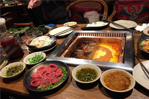 老牌坊鱼豆花火锅怎么加
