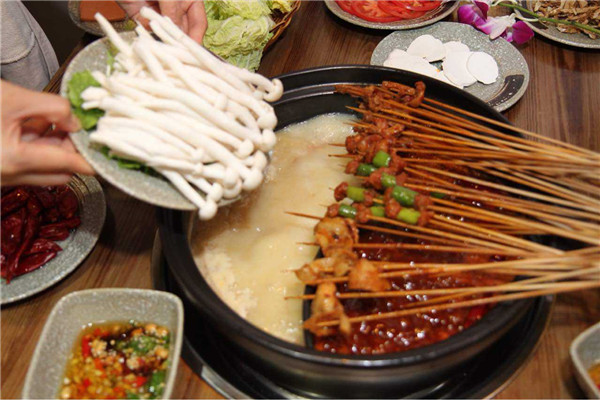 蜀签签串串香加盟费多少