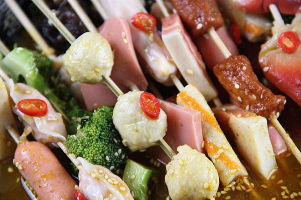 串串香火锅挣钱吗