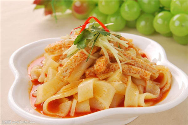 小区门口开秦门凉皮店挣钱吗