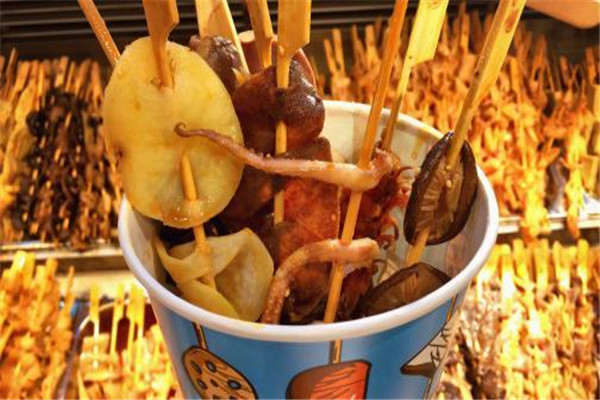 开心猫冷锅串串加盟多少钱