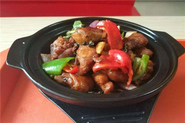 麻堂主瓦香鸡总部在哪