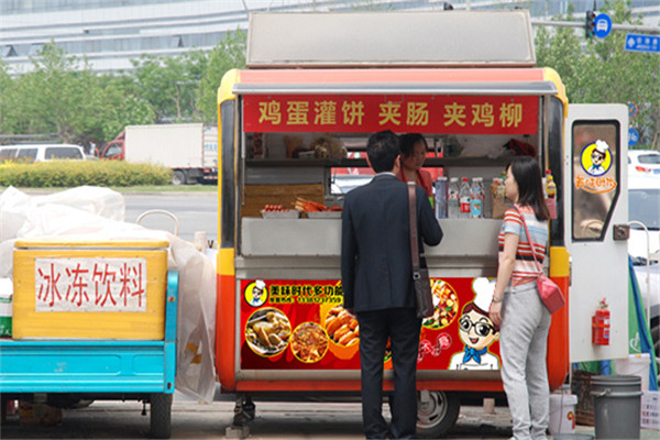美味时代流动小吃车