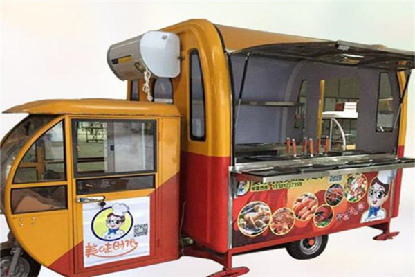 美味时代流动小吃车