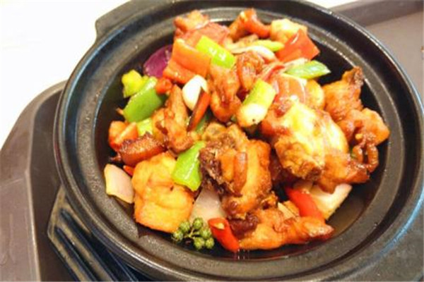 张吉记砂锅饭加盟费多少