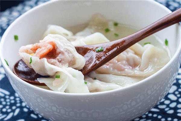 范聪明脆皮馄饨加盟
