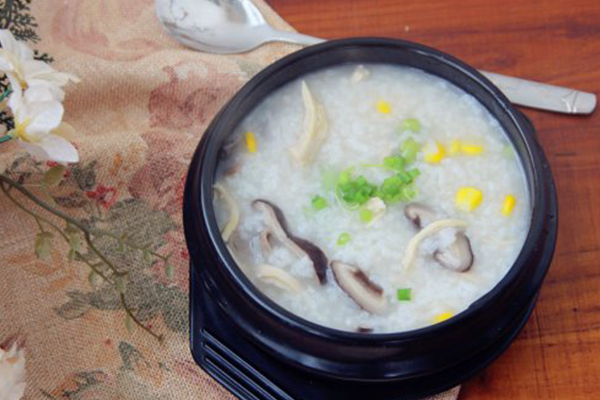 美粥美日养生粥加盟