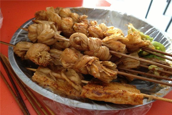 禾小卷炸串果饮店加盟