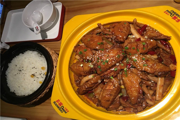 多嘴肉蟹煲