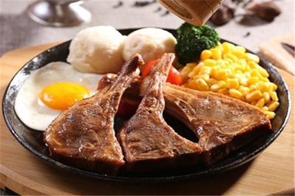 附近牛客来牛排餐厅