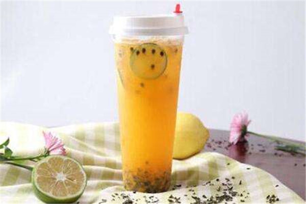 地铁站奶茶