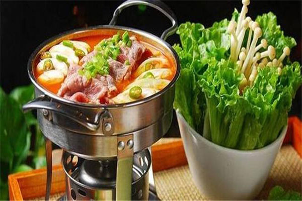 忆品轩回转小火锅