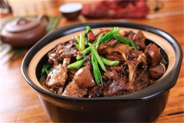 砂锅煲仔饭加盟费多少钱