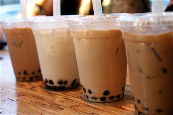 悠悠奶茶和阿萨姆区别