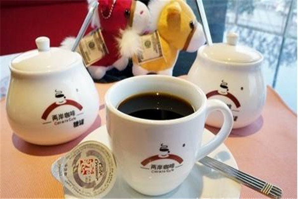 两岸咖啡加盟费多少