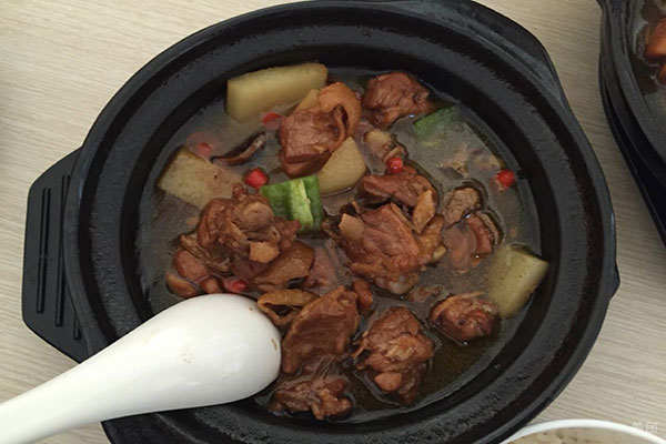加盟黄焖鸡注意什么