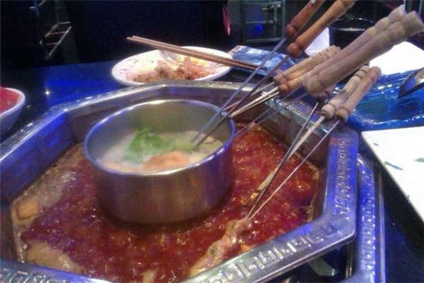 上上谦串串香