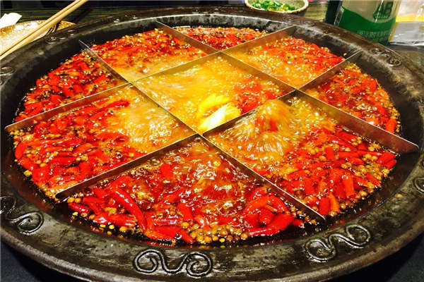 名都晓荷塘火锅店总部