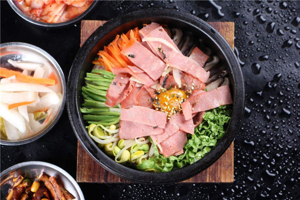 石代鲜疯石锅饭连锁