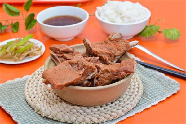 味鼎居排骨米饭加盟