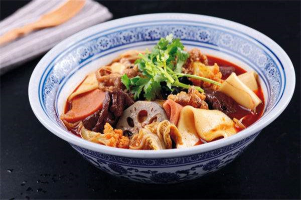 心殇冒菜加盟成本