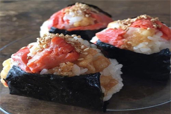 开个一捧饭团要多少钱
