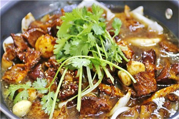 乾王府护心肉锅配方