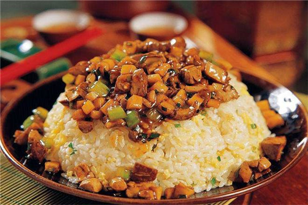 李用心卤味饭加盟费多少