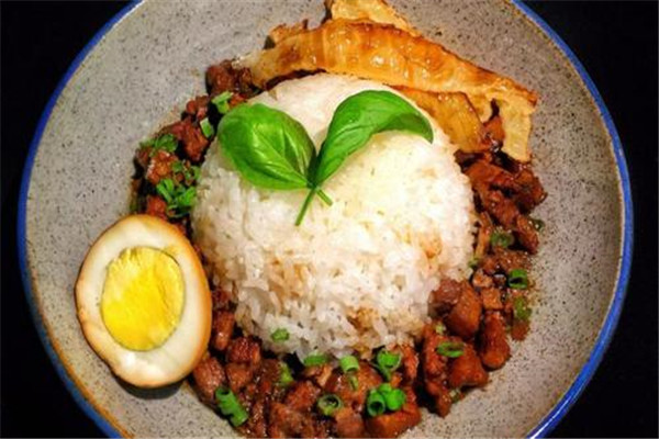 李用心卤味烧汁饭