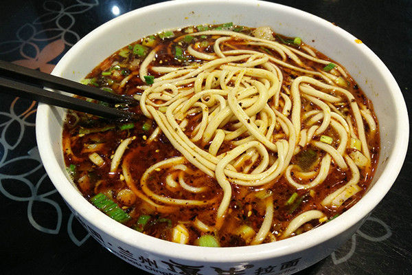 杨记跷脚牛肉面总部在哪里