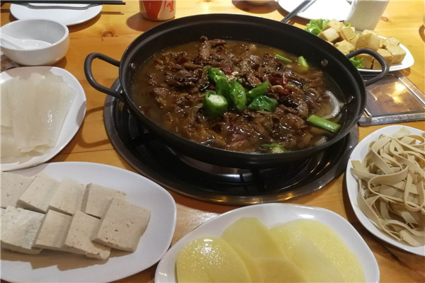 乾王府护心肉锅怎么样