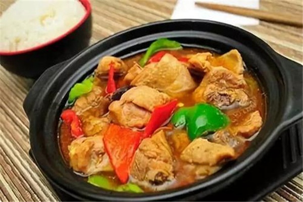 萌鸡特工石锅泡泡鸡加盟费多少
