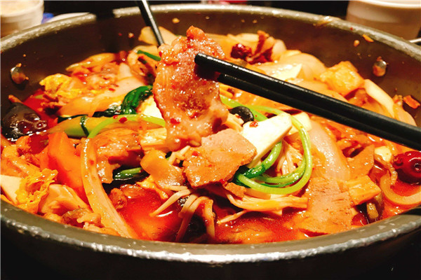 乾王府护心肉锅总店