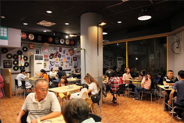 餐饮加盟经营