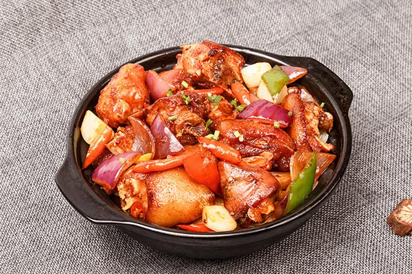 南云上品瓦香鸡米饭加盟