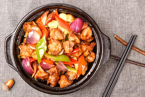 南云上品瓦香鸡米饭加盟
