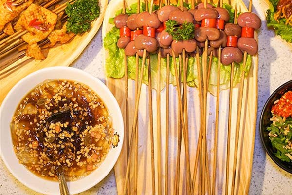 串与签寻串串香加盟费多少