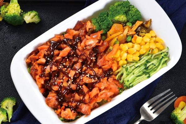 一个县的李先森烤肉拌饭利润