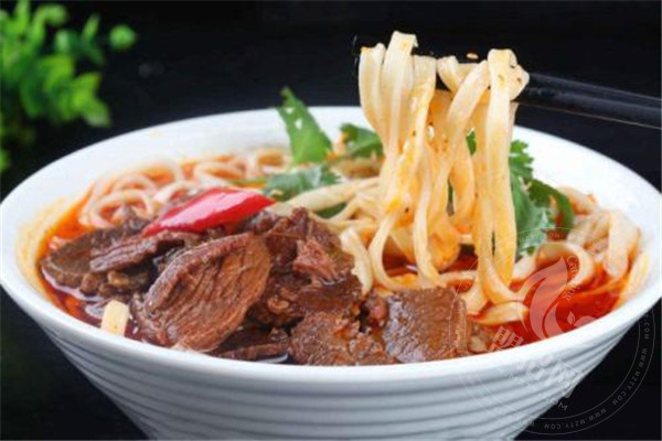 臻大碗牛肉粉