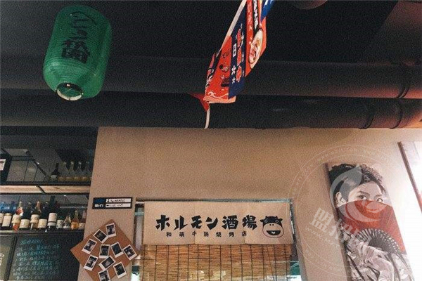 和萌牛肠烧烤和萌酒场