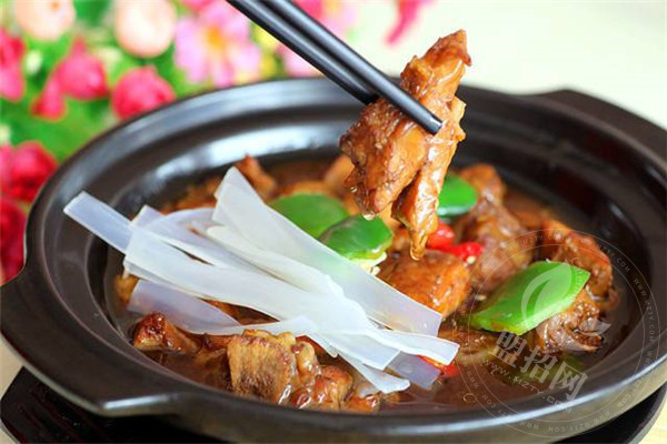 俊吉黄焖鸡米饭加盟是骗局吗