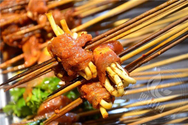 签佰度串串香加盟可靠吗