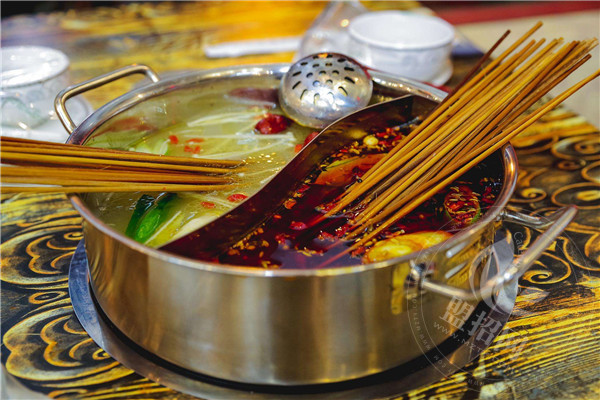 签佰度串串香加盟可靠吗