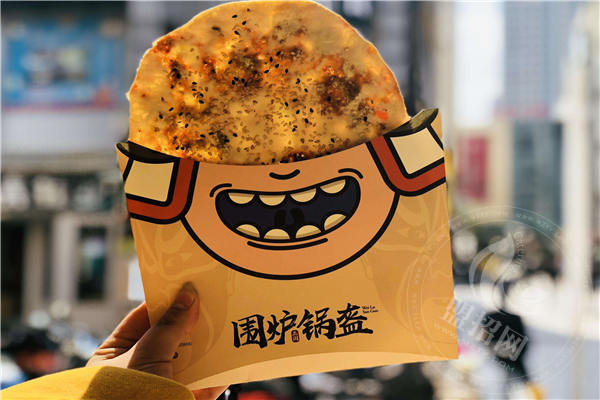 围炉三国锅盔总部在哪里