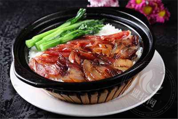 顺德牛展煲仔饭为什么能红