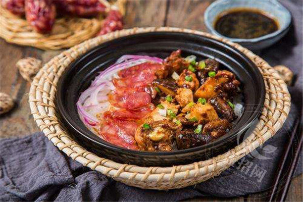 顺德牛展煲仔饭价格